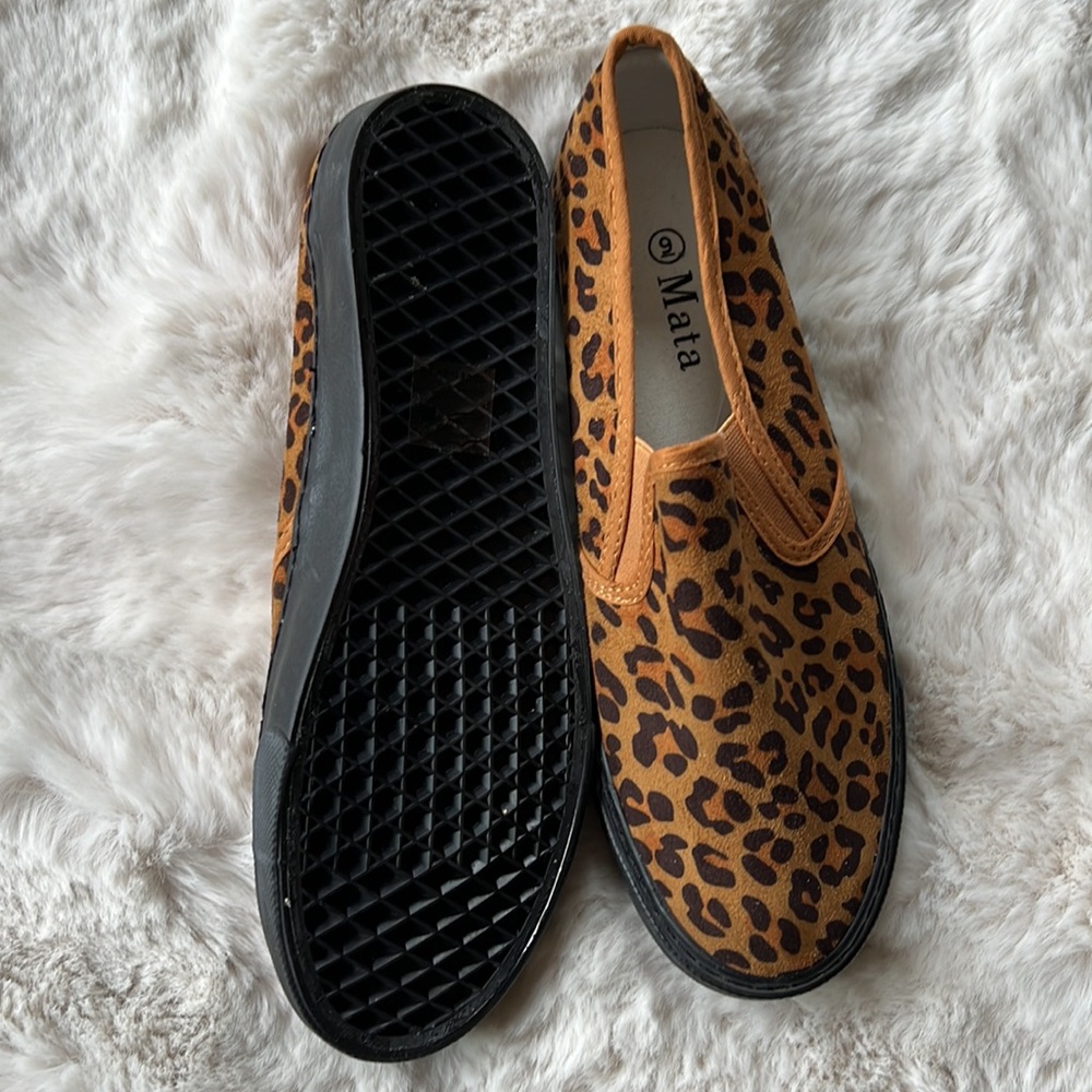 Unworn Cheetah print slip on size 9